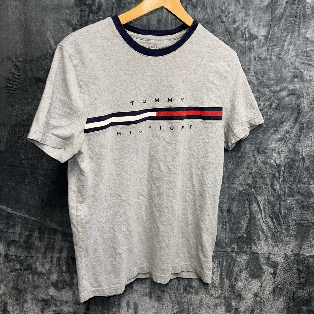 Men's Tommy Hilfiger Small Logo T-shirt 181
